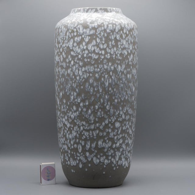 Scheurich Model 517-45 "Fat Lava" Floor Vase, West Germany, c. 1970s A large ceramic floor vase produced by Scheurich...