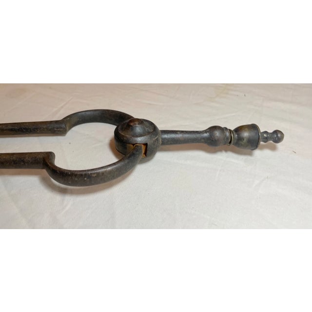 Antique 18th Century Wrought Iron Turned Brass English Fireplace Tongs Tool For Sale - Image 10 of 11