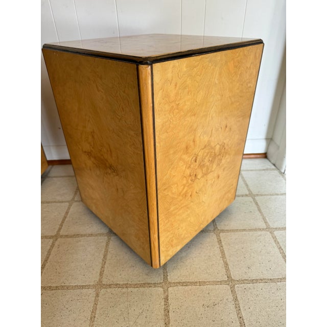 A pair of Henredon "Scene Two" 1970's burlwood hinged front wood cube side tables. Retains factory labels to bottoms....