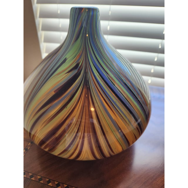 Mid-Century Modern Large 11" Attributed to Murano Pulled Feather "Fenicio" Art Glass Vase – Fiery Sunset Palette For Sale - Image 3 of 7