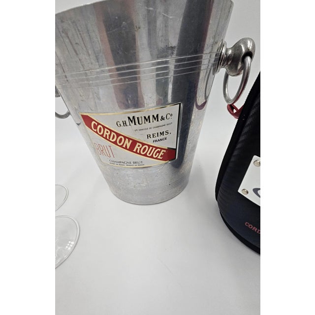 Moet & Chandon 1960s Mumm Champagne France Chiller Glassware Grinder Formula One Case Set- 8 Pieces For Sale - Image 4 of 8