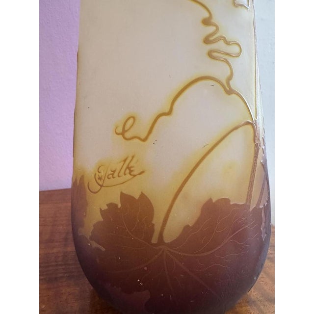 Cameo Glass Vase with Vine Leaf Decoration from Emile Gallé, 1890s For Sale - Image 4 of 6
