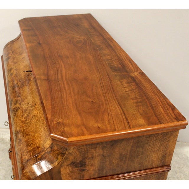 Walnut Drop-Leaf Chest of Drawers, 19th Century For Sale - Image 18 of 18