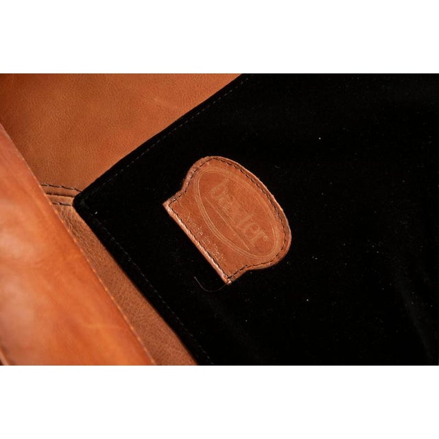 Two Baxter Poufs in Tuscany Leather and Cognac Color, 1990s For Sale - Image 13 of 16