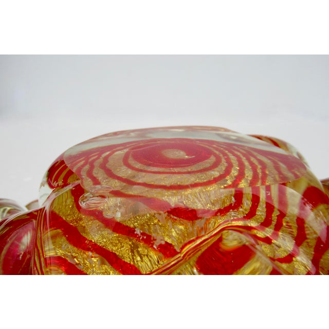 C.1960's Barovier' & Toso Monumental & Thick Organic "Zebrati" Red & Clear With Gold Leaf Inclusions Decorative Bowl, Catchall For Sale - Image 16 of 18