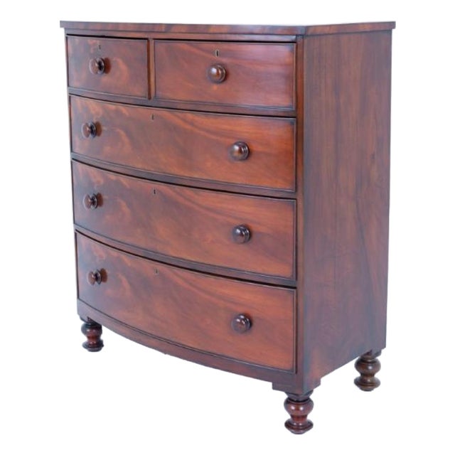 Victorian Mahogany Bow Front Chest of Drawers, 1860s For Sale