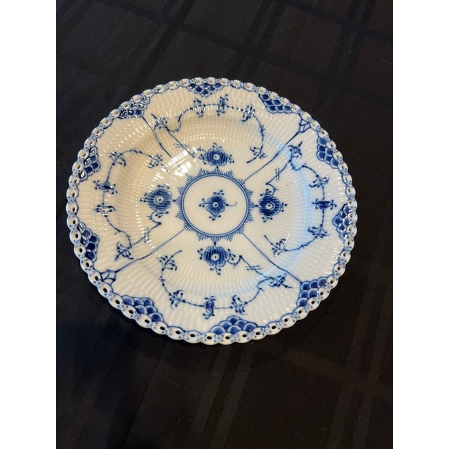 Late 20th Century Royal Copenhagen Blue Fluted Full Lace 4-Piece Place Setting (Excellent) _Place Setting #1 For Sale - Image 14 of 15