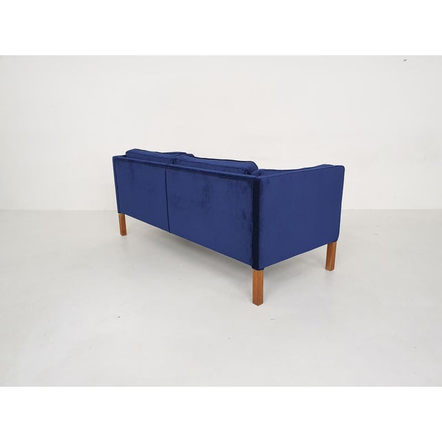 Wood Vintage Model 2335 Couch by Borge and Peter Mogensen for Fredericia, Denmark, 1975 For Sale - Image 7 of 18
