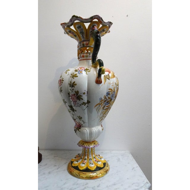 Brown Renaissance Style Hand-Painted Majolica Vase with Flowers and Dragon-Shaped Handles from Nove Bassano, Italy, 1950s For Sale - Image 8 of 17