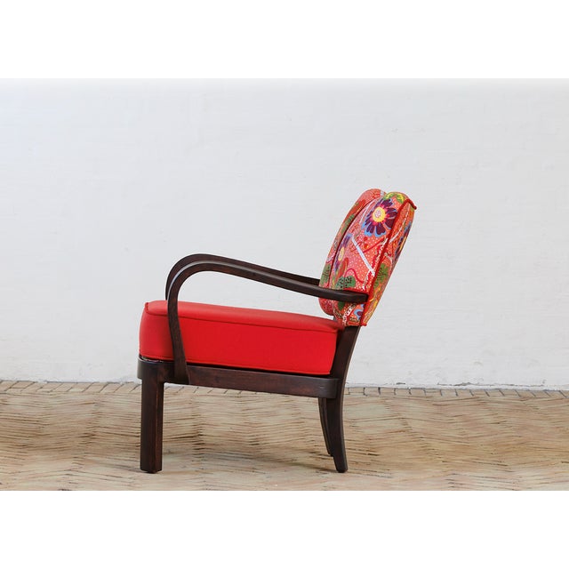 No. 903 and 904 Armchairs in Printed Upholstery by Josef Frank and Wool Upholstery from Kvadrat, 1930s, Set of 2 For Sale - Image 3 of 5