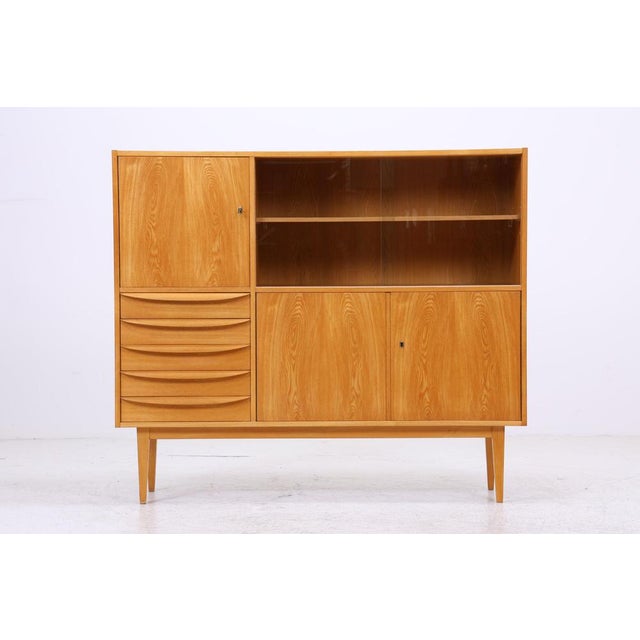 Vintage highboard from the 602 series, designed by Franz Ehrlich for Hellerau. The balanced proportions, the...