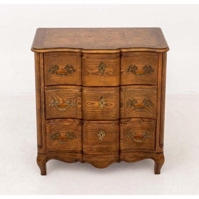 French Provincial Louis XV French Provincial Style Chest of Drawers For Sale - Image 3 of 10