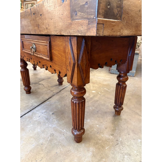Early 19th Century Early 19th Century Walnut Billot De Boucher/ Butcher's Table For Sale - Image 5 of 15