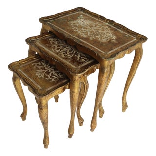 Florentine Hand-Painted Gilded Nesting Tables, Italy, 1960s, Set of 3 For Sale