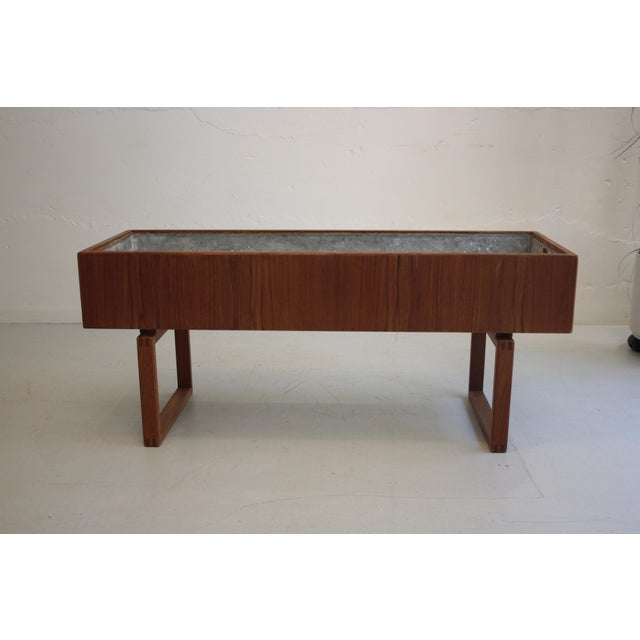Mid-Century Modern Teak Planter, 1960s For Sale - Image 4 of 9