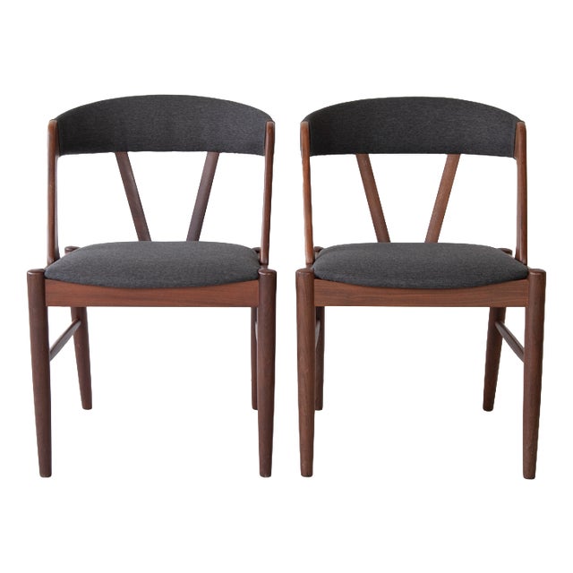 Mid-Century Danish Carver Chairs, 1960s, Set of 2 For Sale