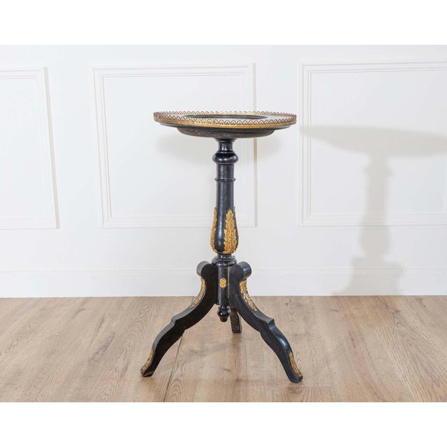 French 19th Century Napoleon III Pedestal Table with Marquetry and Painted Earthenware Basin, France For Sale - Image 3 of 9