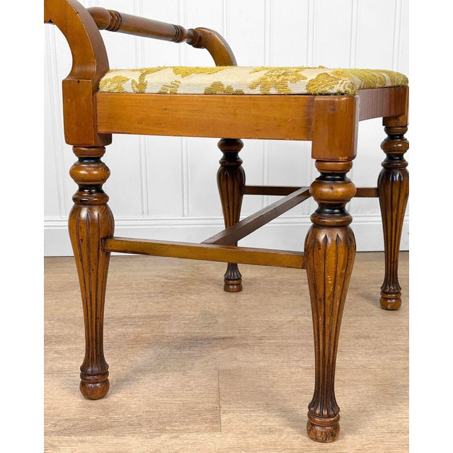 Vintage Traditional Maple Vanity Bench Seat W/ Green Floral Cushion For Sale - Image 12 of 12
