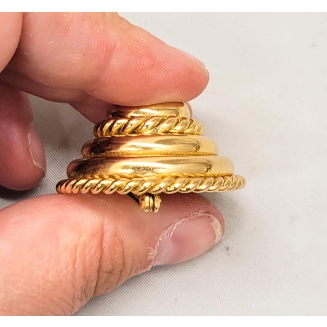 Metal Vintage Signed Henkel & Grosse Goldtone Brooch, 1970 For Sale - Image 7 of 7