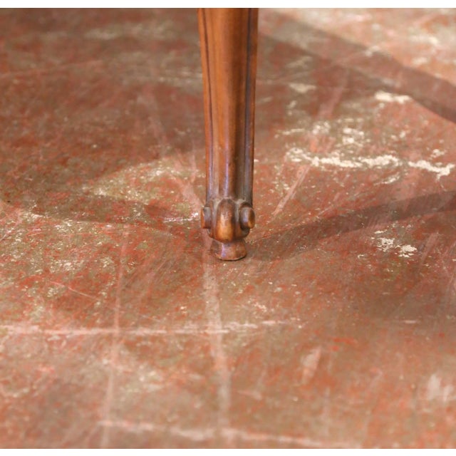 Early 20th Century French Louis XV Carved Walnut Bench With Leather Seat For Sale - Image 9 of 10
