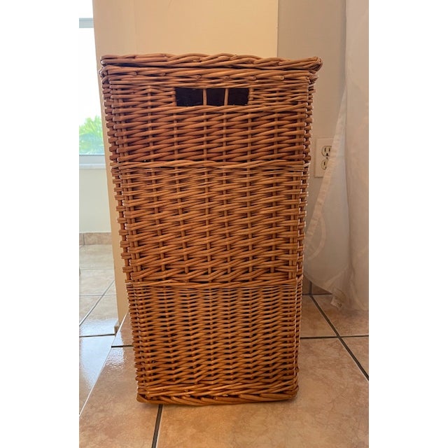 Rattan Hamper, Vintage For Sale In Miami - Image 6 of 13