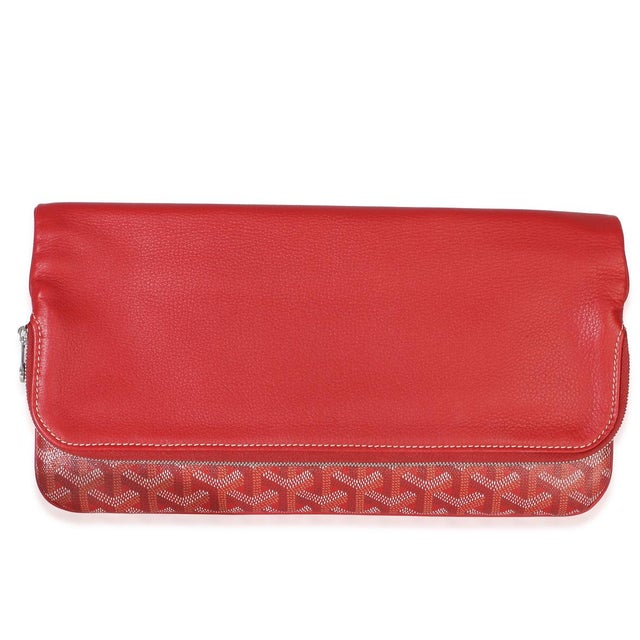 Goyard’s signature Goyardine pattern has quietly taken over the luxury fashion scene. A heritage brand that has been...