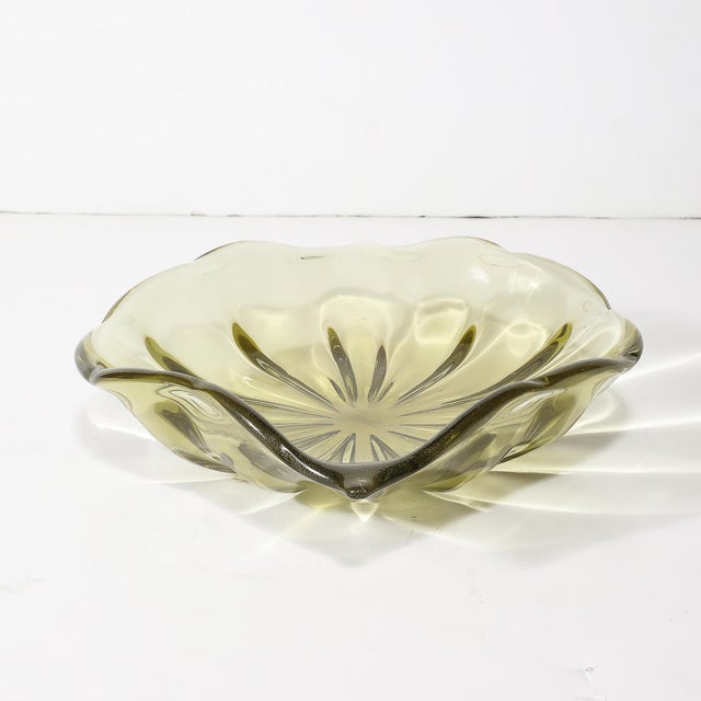Mid-Century Modernist Organic Undulating Hand-Blown Murano Glass Centerpiece For Sale - Image 11 of 12