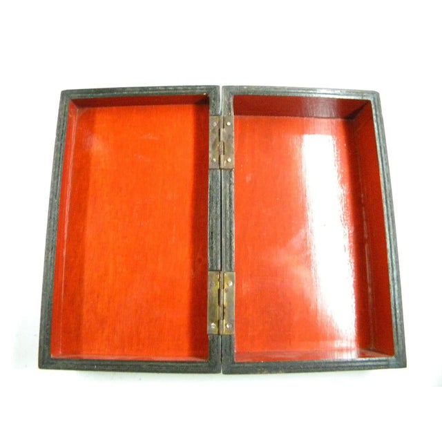 Italian Mottahedeh Box of Asian Man For Sale - Image 12 of 12