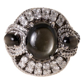 Vintage 5 Carats Black Star Sapphire 3 Stone Diamond Cocktail Ring, Size 7.25 For Sale