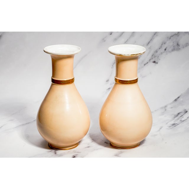 Lovely Pair Antique Hand Painted Victorian Porcelain Vases Neoclassical Portraits & Gilt Decoration Luxury Home Decor Art For Sale - Image 12 of 17