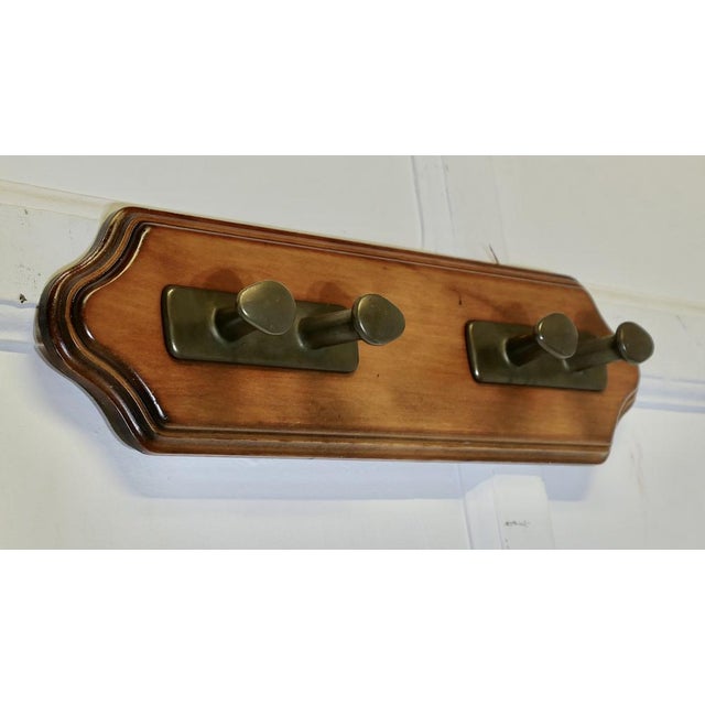 Bronze Hat and Coat Hooks on a Nautical Theme This is a Superb quality and very practical row of Hat and Coat Hooks, they...
