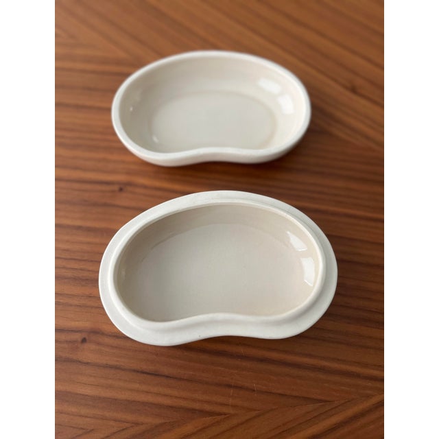 Ivory 1970s Elsa Peretti for Halston Jumbo Lidded Ceramic Bean Dish For Sale - Image 8 of 8