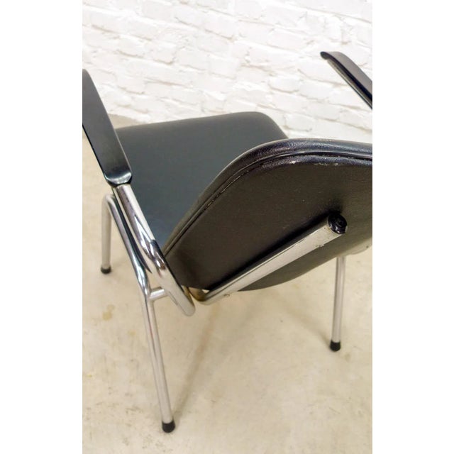 Gispen Set of Chrome and Black Leatherette Armchairs by Martin de Wit for Gispen, 1960s For Sale - Image 4 of 9