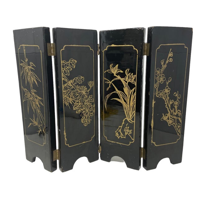 Small Table Top Vintage Black Hand-Painted, Lacquer and Mother of Pearl Chinoiserie Wood Screen For Sale - Image 4 of 5
