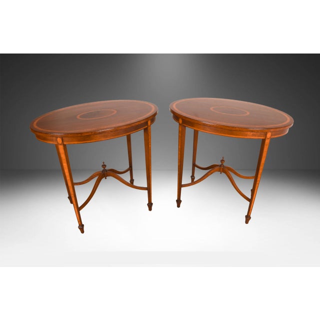 Early 20th Century Pair Edwardian-Style Mahogany and Satinwood Inlaid Oval Occasional Tables For Sale - Image 4 of 11