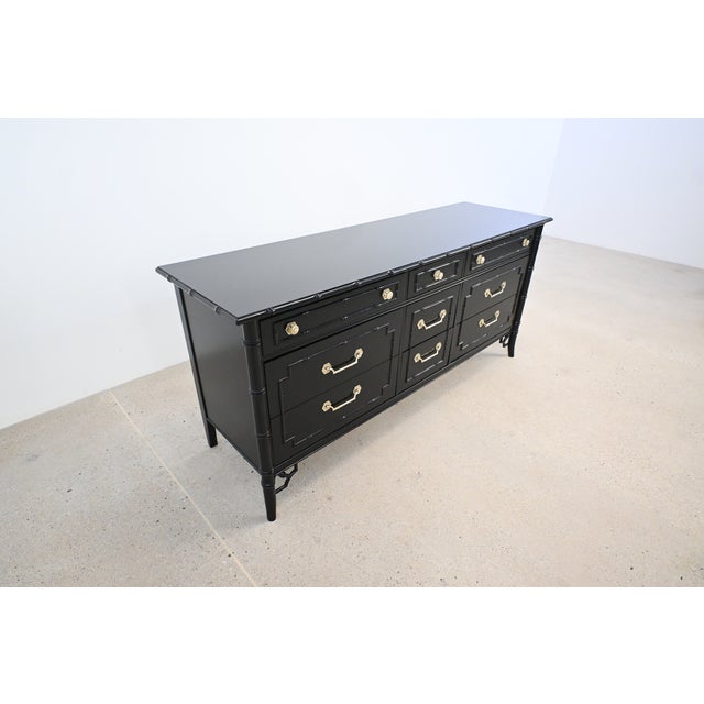 Thomasville Thomasville Allegro Faux Bamboo Hollywood Regency Black Lacquer 9 Drawer Dresser| Newly Refinished For Sale - Image 4 of 17