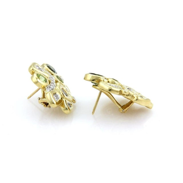 Contemporary Mid 20th Century Pair of Seidengang Diamonds Green Tourmaline & Peridot 18k Yellow Gold Fancy Earrings For Sale - Image 3 of 5