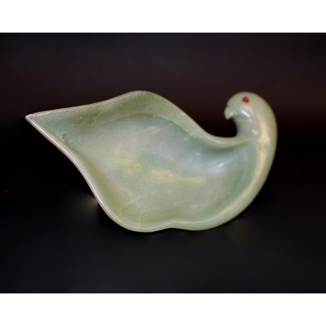 Late 20th Century Aventurine Quartz Dove Bowl Hand Crafted Gemstone Bowl For Sale - Image 5 of 16