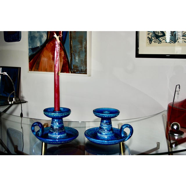 Blue Rimini Blue Ceramic Candlesticks by Aldo Londi for Bitossi, Italy, 1960, Set of 2 For Sale - Image 8 of 8