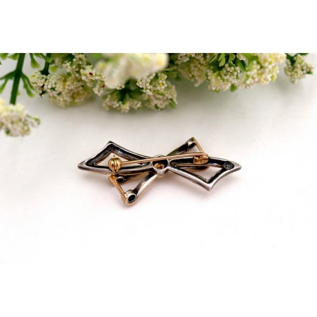 Gold and Silver Bow-Shaped Brooch For Sale - Image 3 of 5