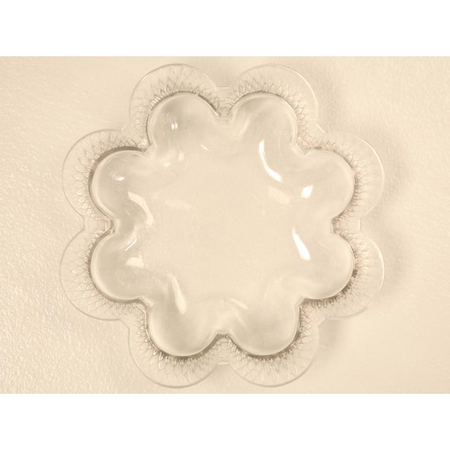 Absolutely stunning vintage French scalloped flower-form crystal bowl. Not sure what pattern this is but, it is unlike any...