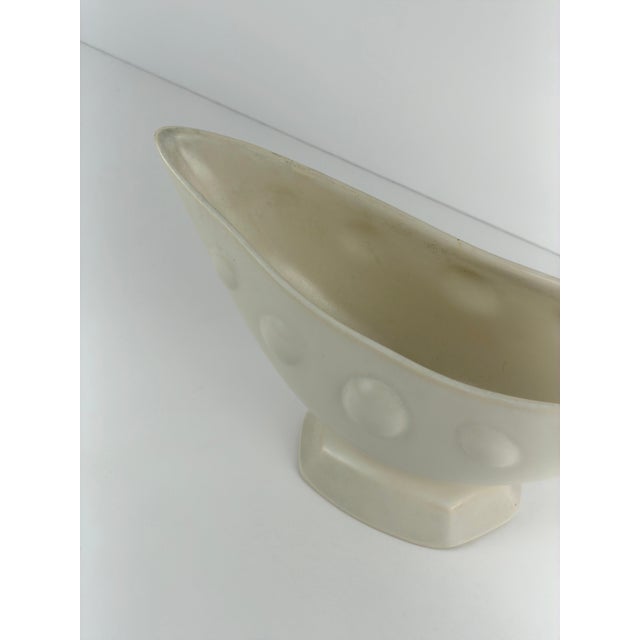 Mid-Century Modern Ceramic Mantel Vase from Shorter & Son, England, 1950s For Sale - Image 9 of 10