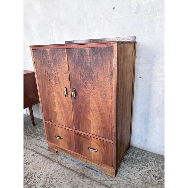 Brown Art Deco Figured Walnut and Oak Cabinet, 1930s For Sale - Image 8 of 11