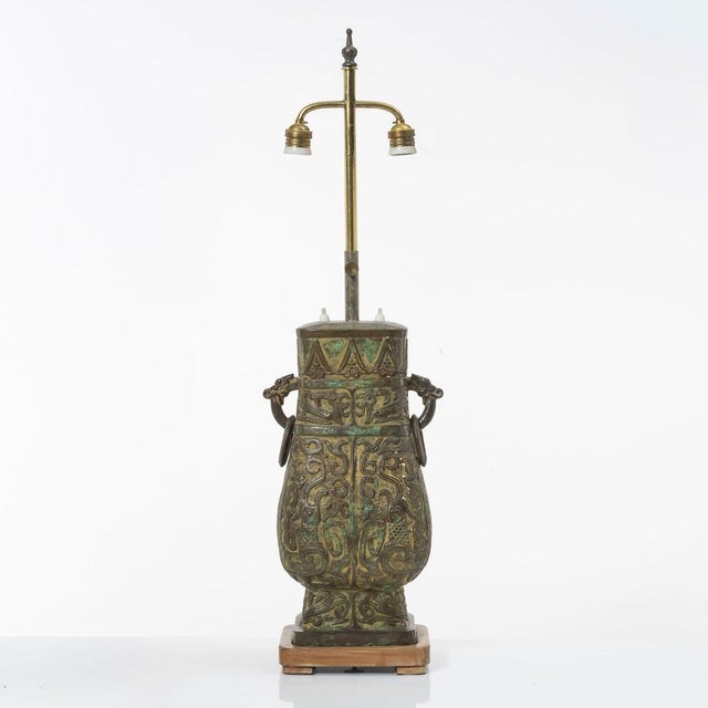 Mid-Century Modern Patinated Bronze Table Lamps in the style of William Billy Haines, 1960s, Set of 2 For Sale - Image 3 of 6