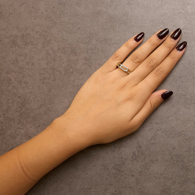 10K Yellow Gold Diamond Accent Paperclip Band Ring (I-J Color, I2-I3 Clarity), Size 7 For Sale In New York - Image 6 of 7