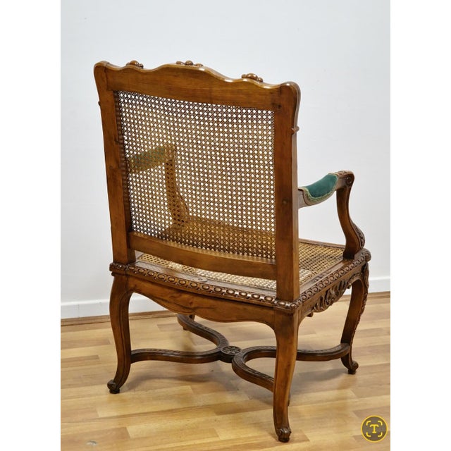 18th Century Louis XV Cannés Armchairs in Carved Wood with Cufflinks, France, 1740s, Set of 2 For Sale - Image 5 of 18