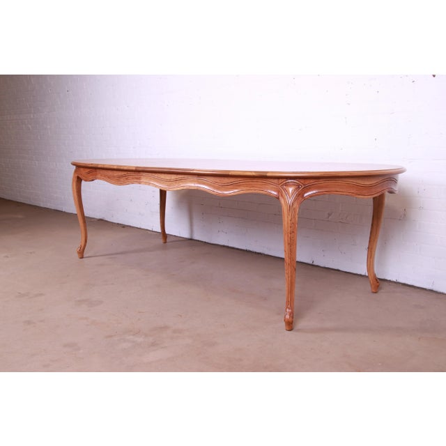 Henredon Henredon French Provincial Louis XV Carved Oak Extension Dining Table, Newly Refinished For Sale - Image 4 of 13
