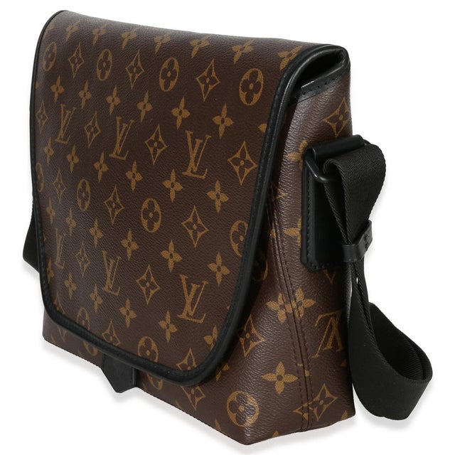 Item #: 153329 Interior Material: Fabric Size: PM Features Interior: Three slip pockets Dimensions: 9.5 x 8 x 2.5 in...