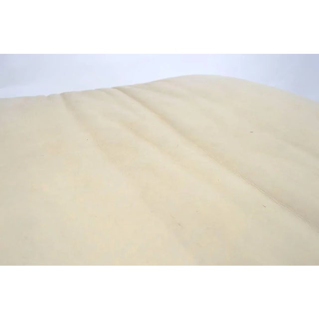 Mid 20th Century White Leather Ottoman Pouf After Magistretti For Sale - Image 5 of 8