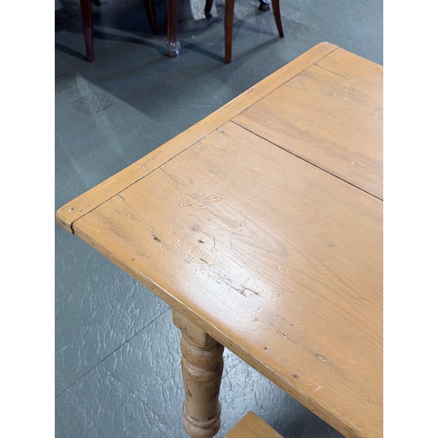 Early 20th Century Antique English Pine Farmhouse Dining Table With Two Drawers For Sale - Image 4 of 9